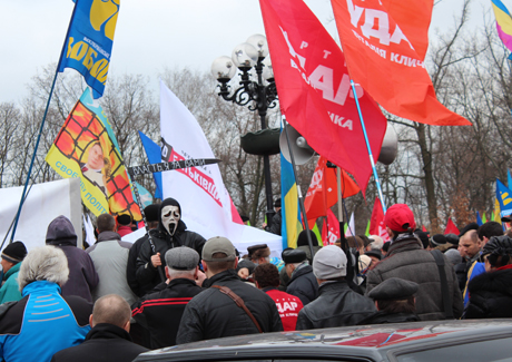 Мітинг біля пам'ятника Т.Шевченка