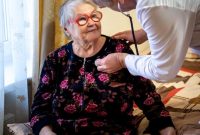 Сучасний підхід до догляду за літніми людьми у Дніпрі