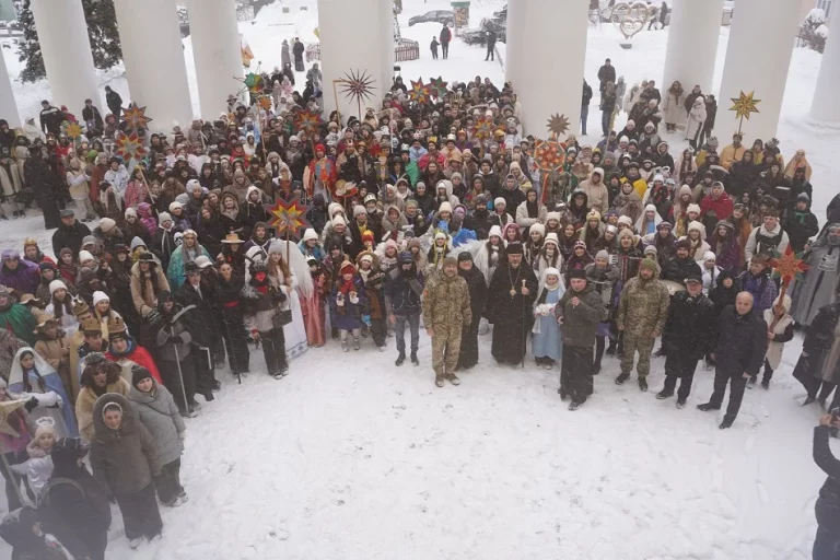 Вертепи у Дрогобичі наколядували 300 тис. грн для військової бригади «Чорний ліс»