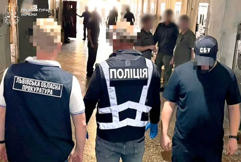 Наркобізнес у Дрогобицькій колонії: судитимуть двох в’язнів та працівника тюрми