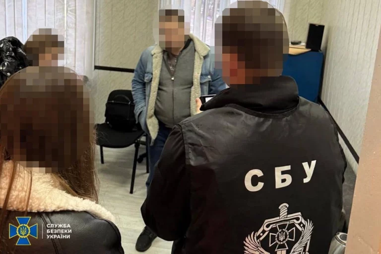 В Дрогобичі правоохоронці викрили адвоката на спробі підкупу судді