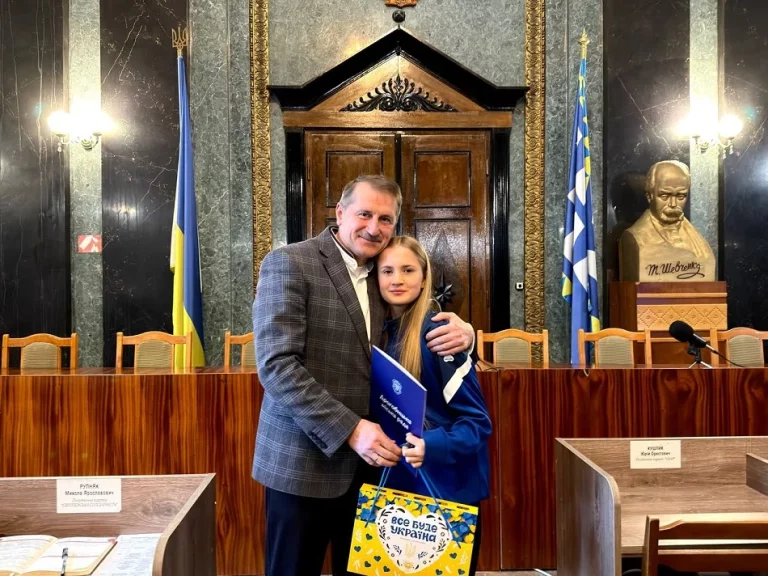 У Дрогобичі відзначили призерку Чемпіонату Європи зі стрибків на батуті