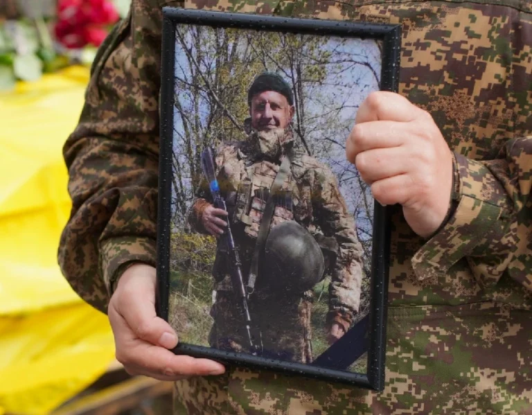 Дрогобич зустрів полеглого Героя Володимира Демківа