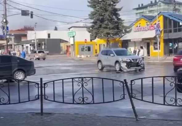 ДТП в Дрогобичі по вулиці П.Орлика поруч з автостанцією (Відео)